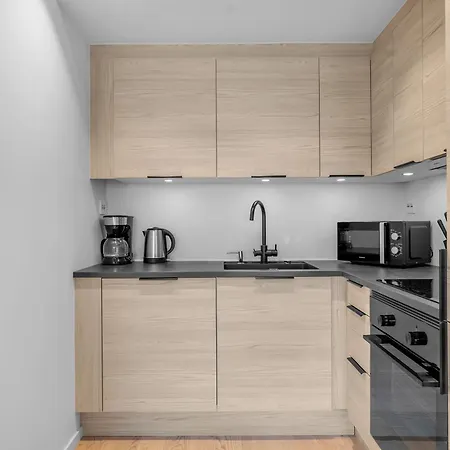 Northstay - Nyholmen Sea Front Apartment דירה טרומסה