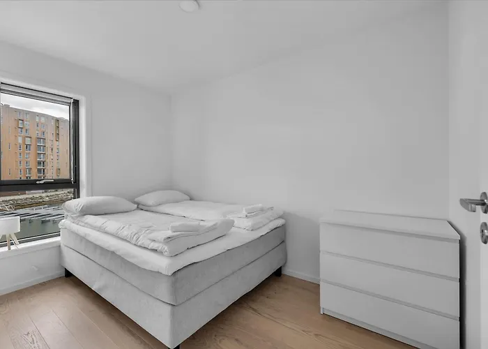 Appartement Northstay - Nyholmen Sea Front, Ocean & Mountain Views, Sleeps 6 Tromsø