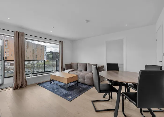 Northstay - Nyholmen Sea Front, Ocean & Mountain Views, Sleeps 6 *