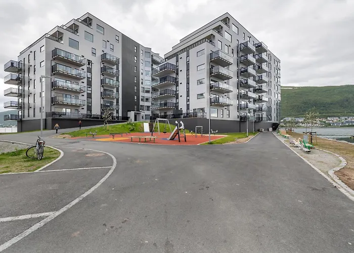 Northstay - Nyholmen Sea Front, Ocean & Mountain Views, Sleeps 6 Apartament