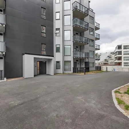 Northstay - Nyholmen Sea Front, Ocean & Mountain Views, Sleeps 6 Apartment *