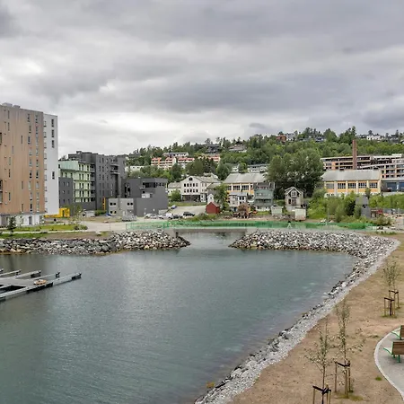 Northstay - Nyholmen Sea Front, Ocean & Mountain Views, Sleeps 6 *
